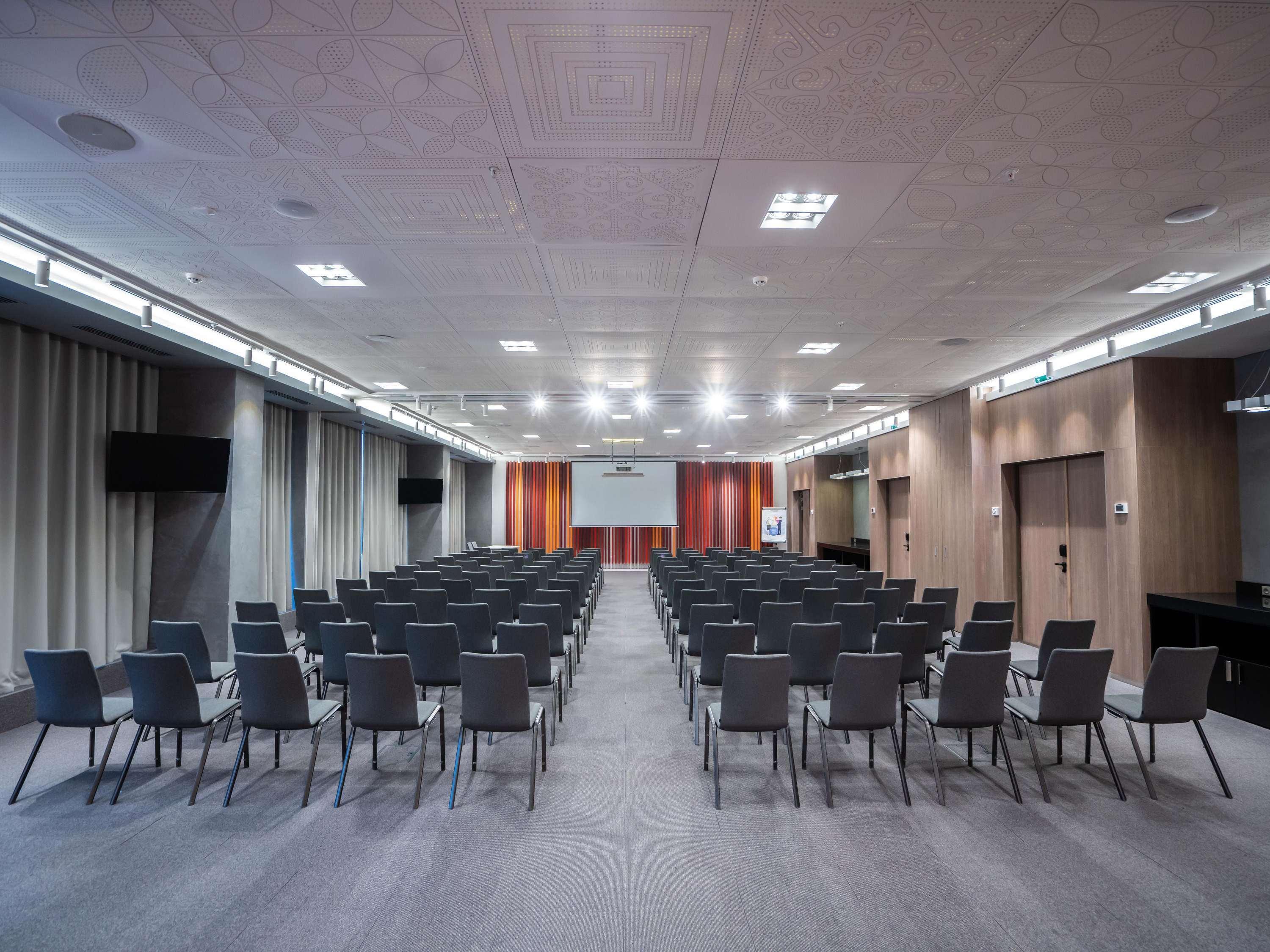 Novotel Almaty City Center Esterno foto