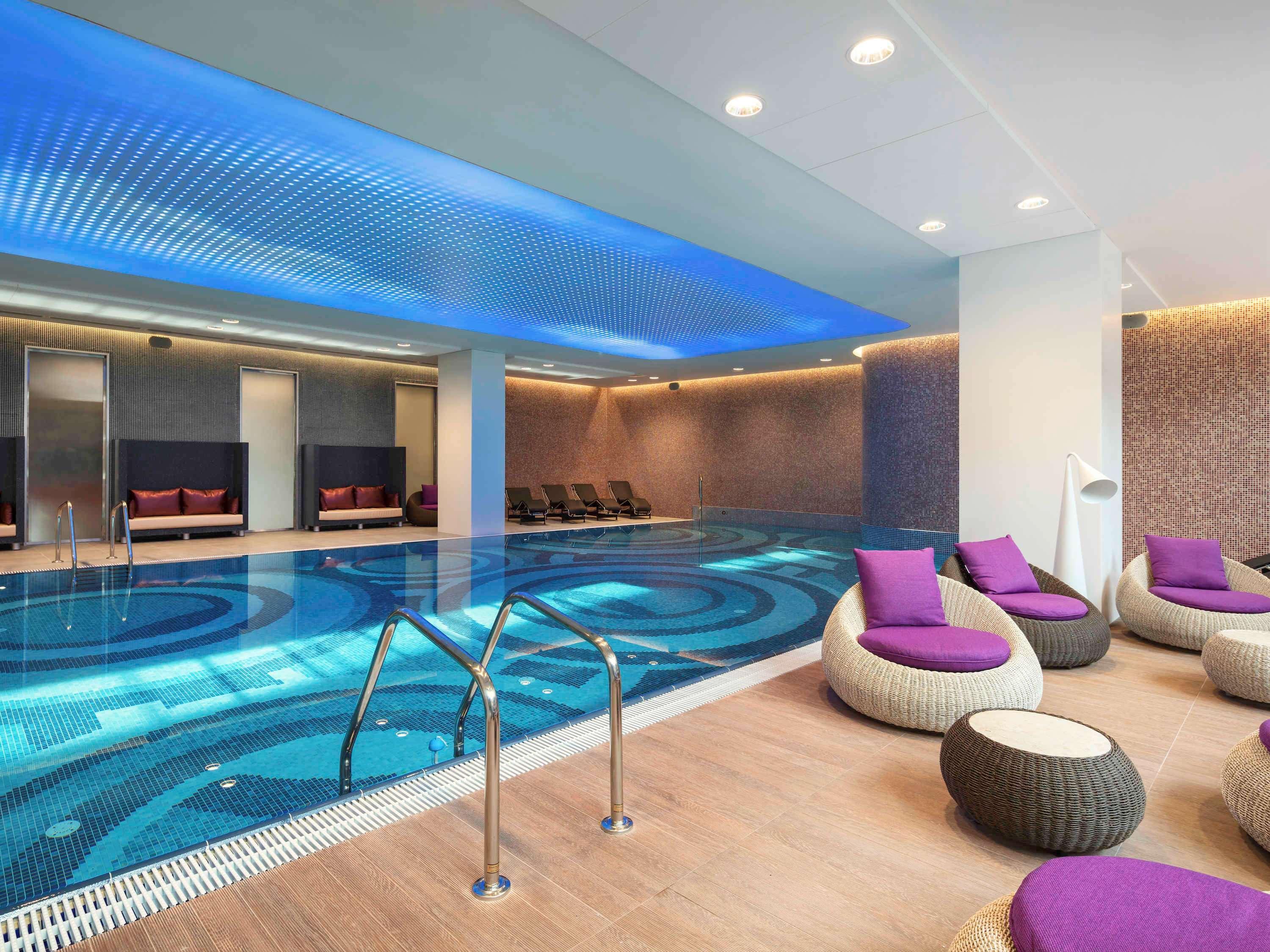 Novotel Almaty City Center Esterno foto