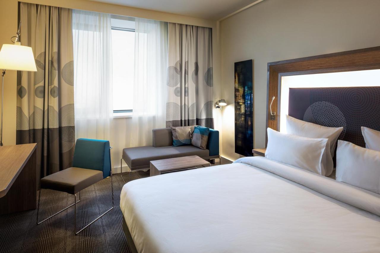 Novotel Almaty City Center Esterno foto